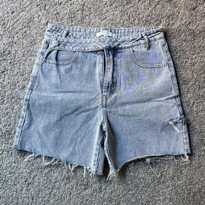 Cloud Ten Light Wash Jean Shorts